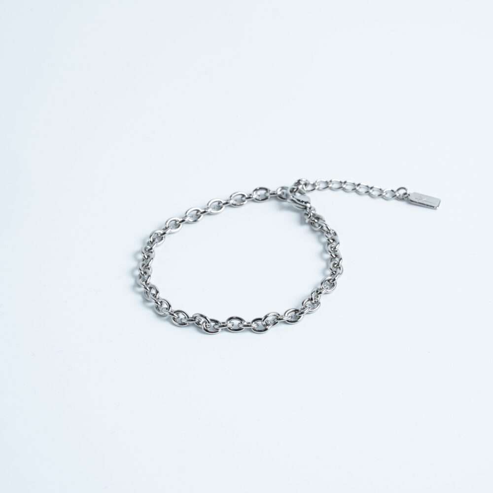 Silver Interlocking Chain Bracelet